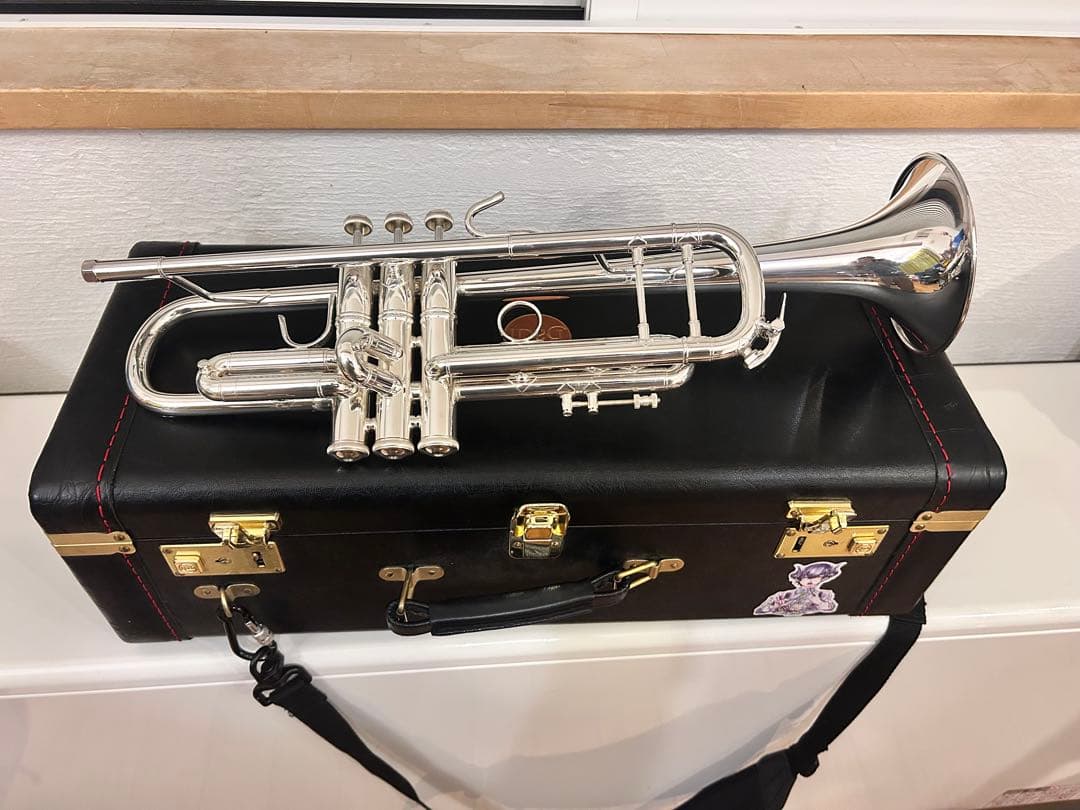 Bach 中古トランペット　180ML 37SP