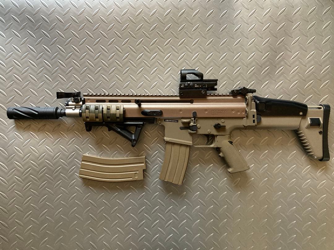 H*r様 電動ガンボーイズ SCAR-L CQC タンカラー カスタム品 動作O