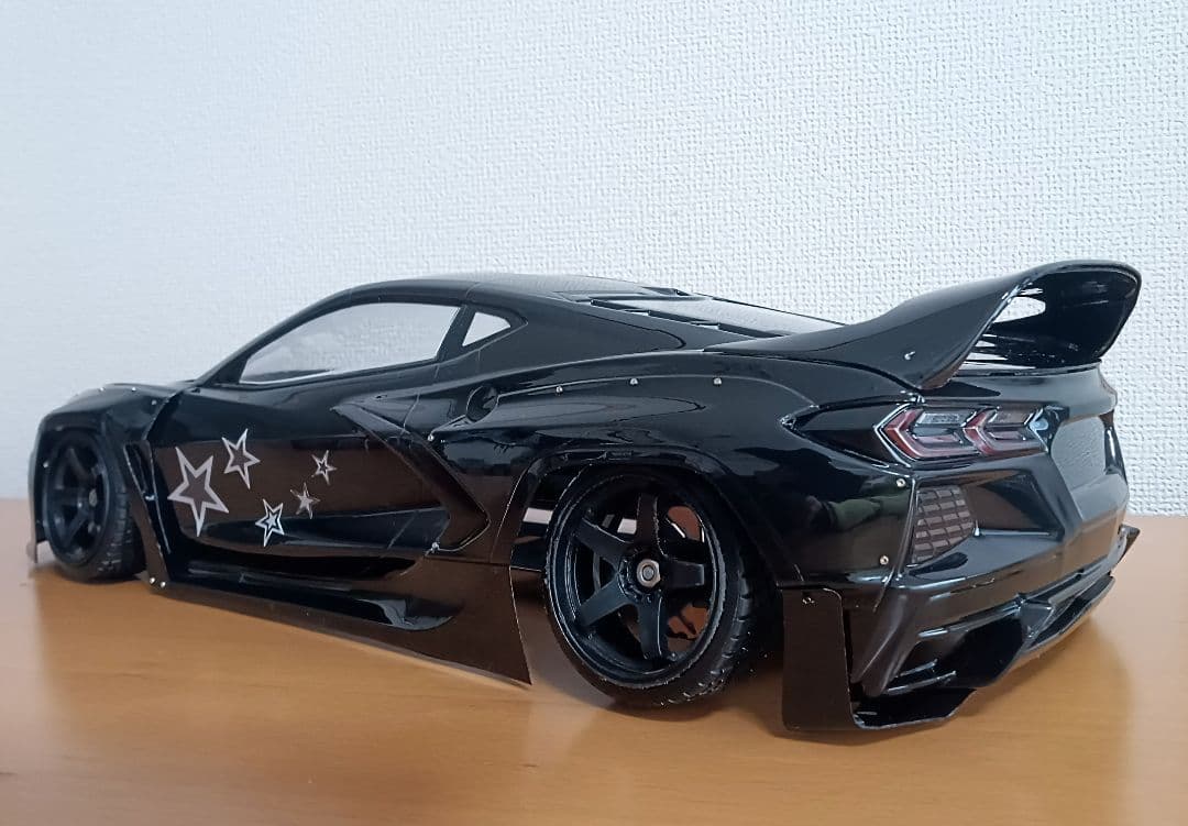 ラジコンボディ　アディクション パンデム コルベットC8ボディ