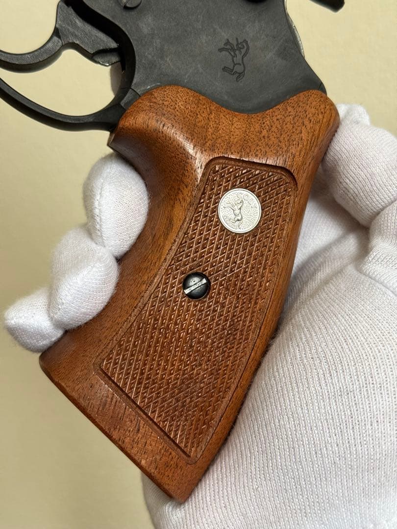 木製グリップ BHW マルシン コルト コンストリクター 8mm ガスガン