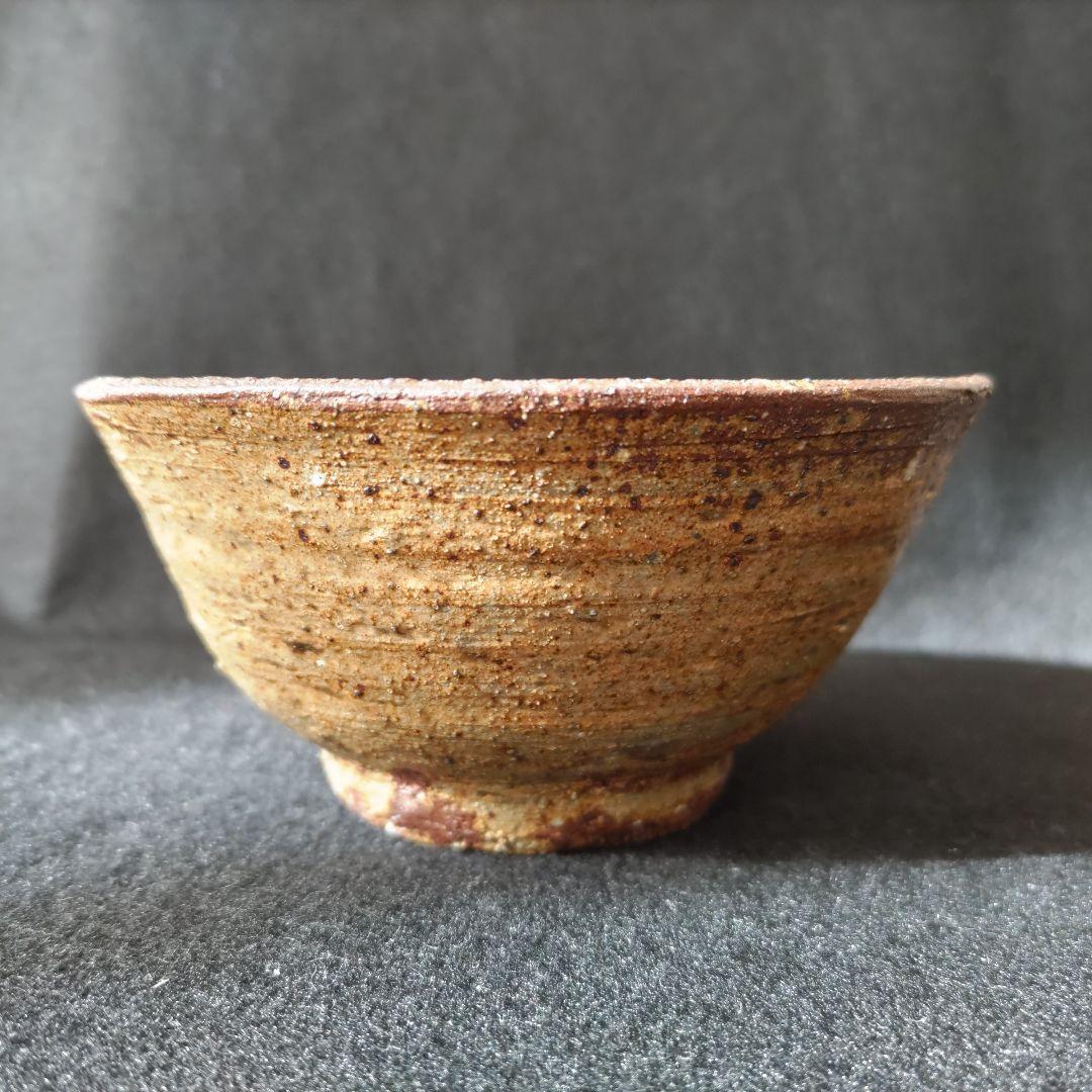 小林東五　伊羅保茶碗　茶道具　中古品　ホツ（小さな欠け）あり　ご飯茶碗にも