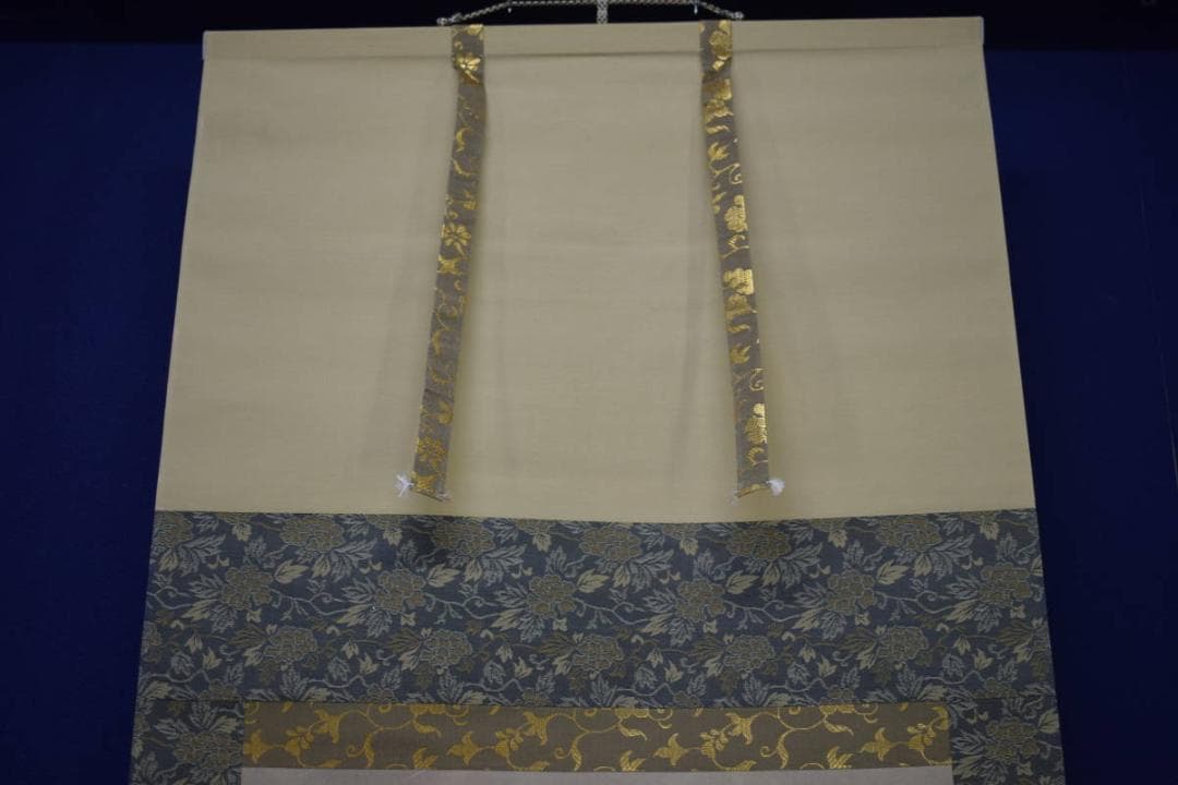 複製/盤雨/玉堂富貴/薔薇に蝶図/花鳥/花/工芸/布袋屋掛軸A-152