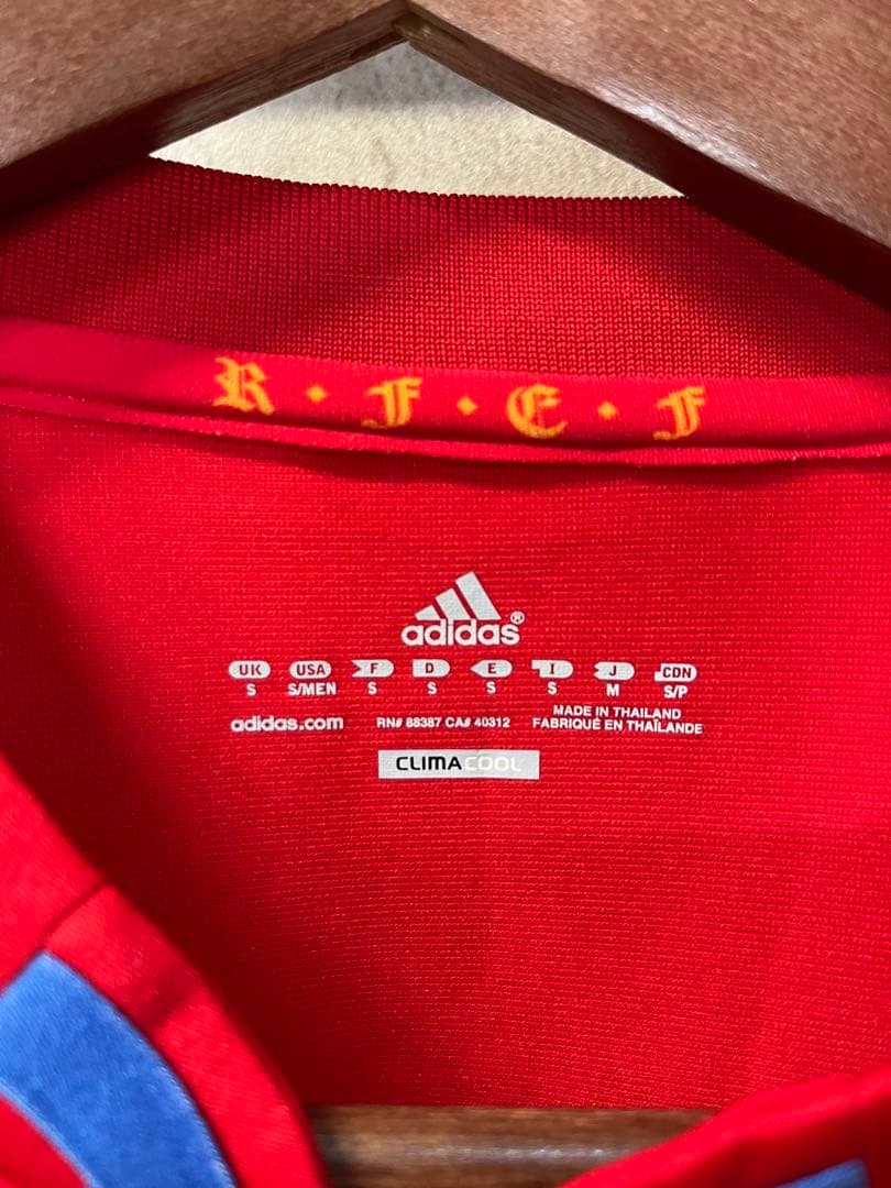 ダビド・シルバ　2010 スペイン代表 adidas サッカーホームユニフォーム