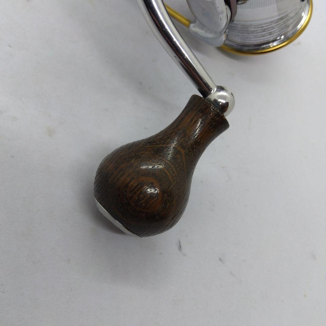 ダイワ 初代 05エメラルダス 2506 中古スピニングリール