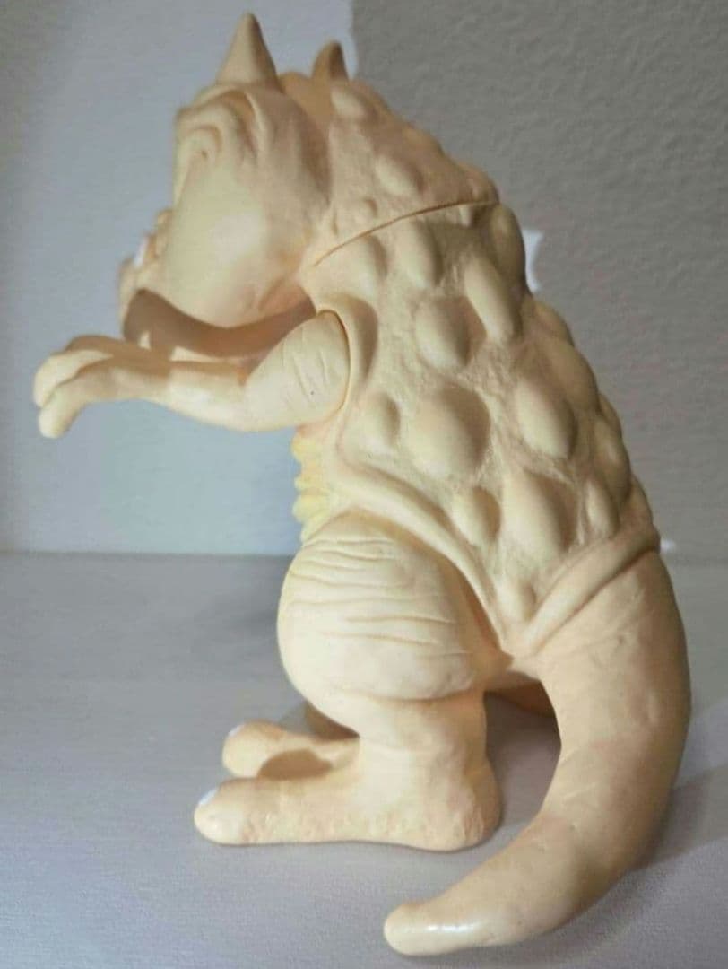 DOMDOM ドムドム 怪獣 ソフビ　H・MURAYAMA イエロー