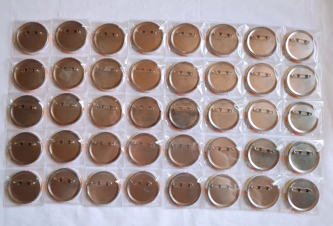 すとぷり 莉犬くん すたーとらいふっ！ 缶バッジ 40個まとめ売り