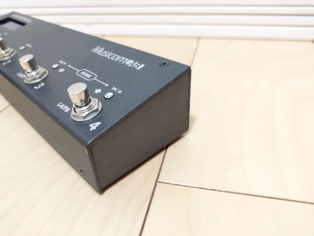 Musicom Lab EFX LITE 62M プログラマブル スイッチャー