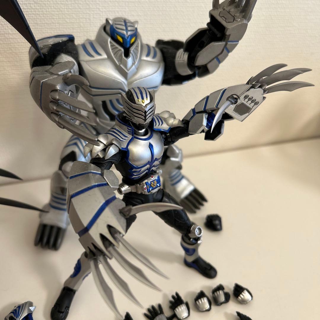 figuarts フィギュアーツ 仮面ライダータイガ ナイトサバイブ 真骨頂
