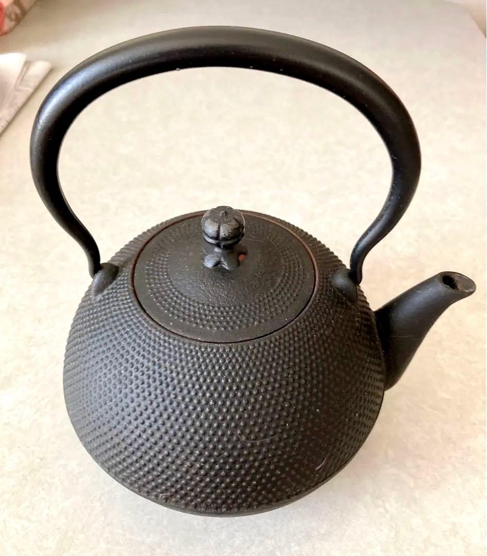 及源鋳造(O I G E N)南部鉄瓶　なつめアラレ1.2Ｌ【USED】