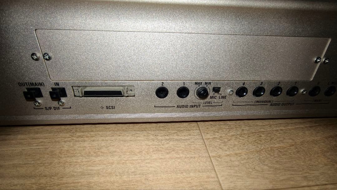 KORG TRITON STUDIO 76 音楽ワークステーション