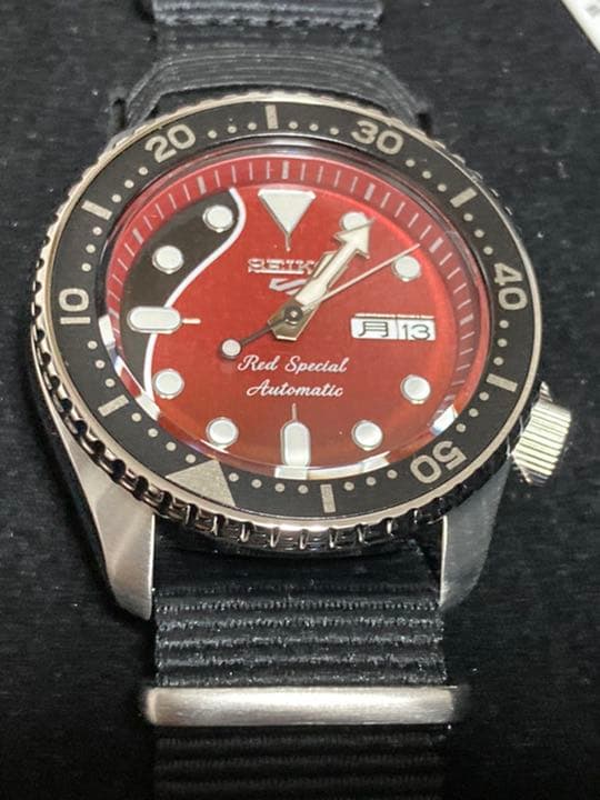 SEIKO 5Sports× ブライアン・メイ　時計　コラボレーション限定モデル