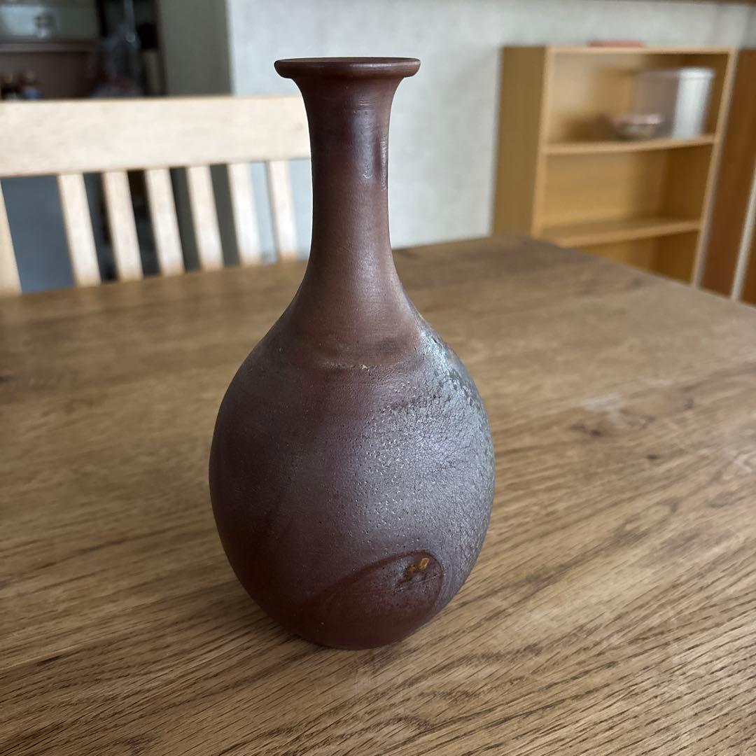備前焼　伝統工芸品　一輪挿し　作家名あり　ヴィンテージ