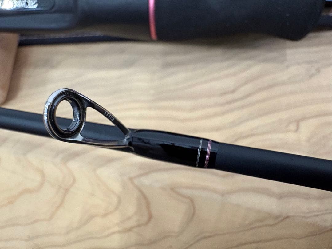 がまかつ　LUXXE 桜幻 鯛ラバー X B69UL-solid.R