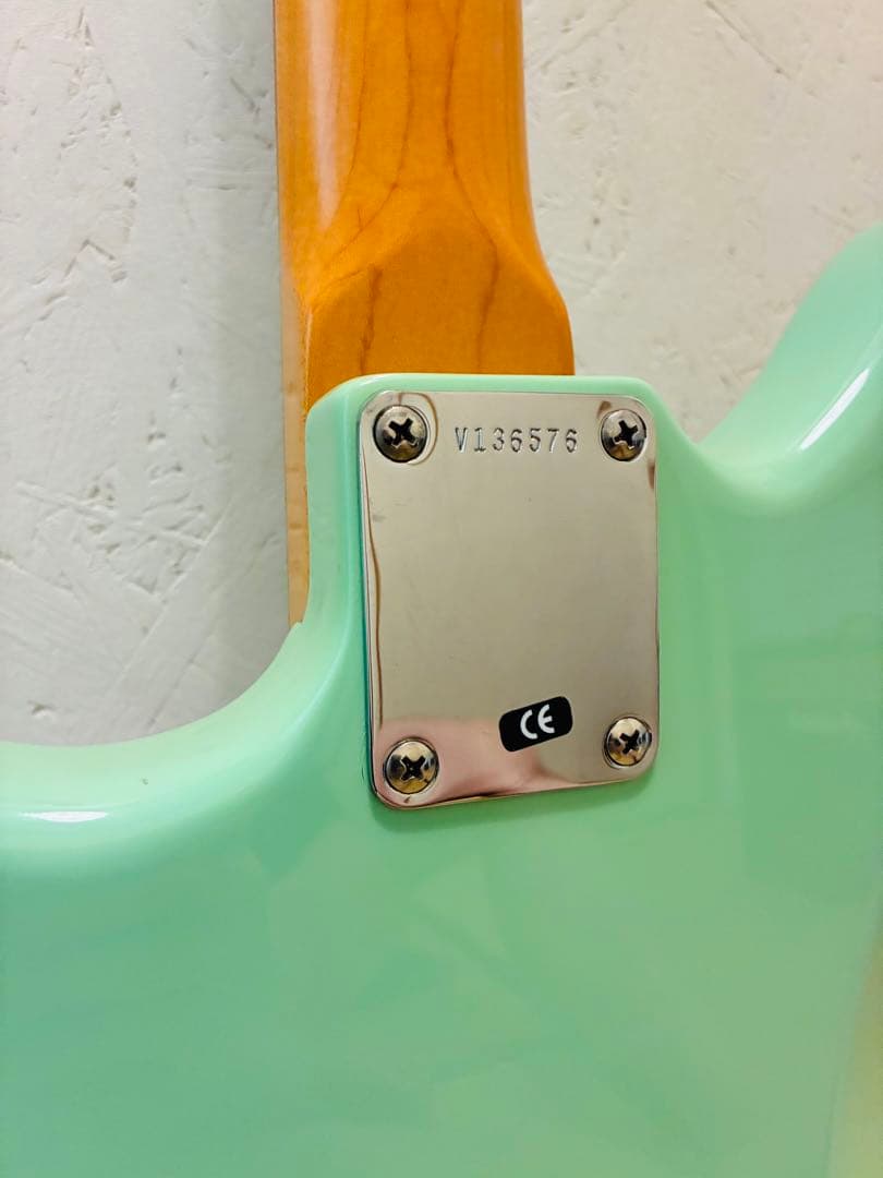 ギター Fender USA AVRI '62 Jaguar