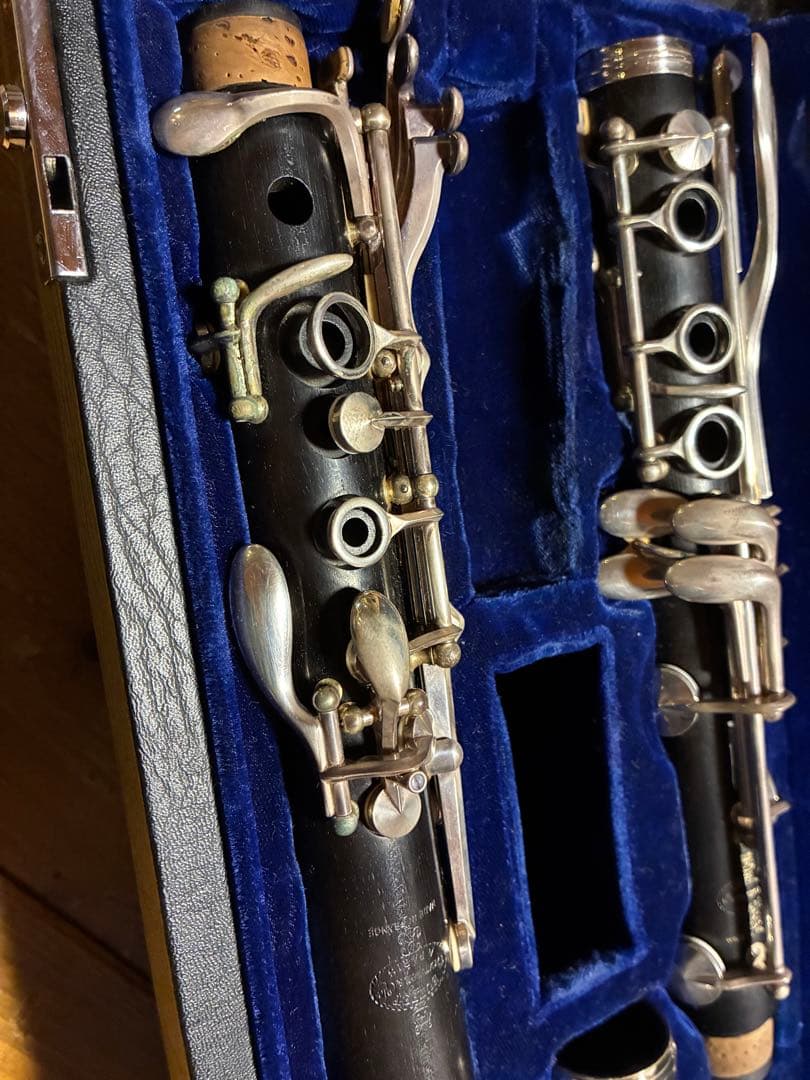 ビュッフェクランポンR13 ケース、カバー付き