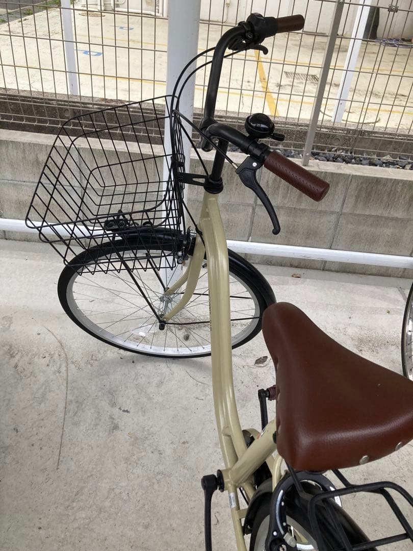 Daccarat Plus シティサイクル ベージュ