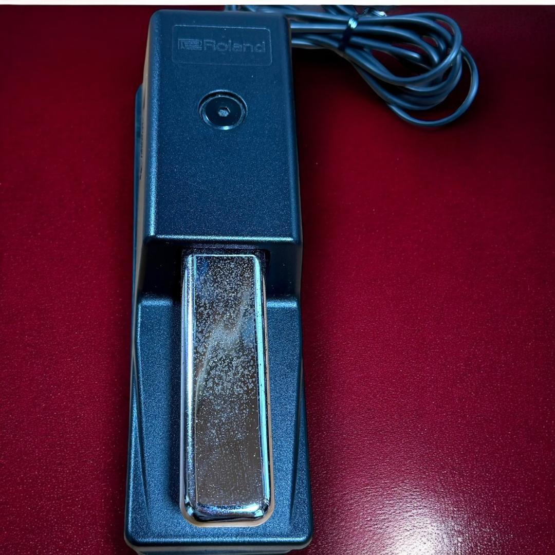 美品 希少限定カラー ローランド JUNO-DS61B 61鍵盤 シンセサイザー