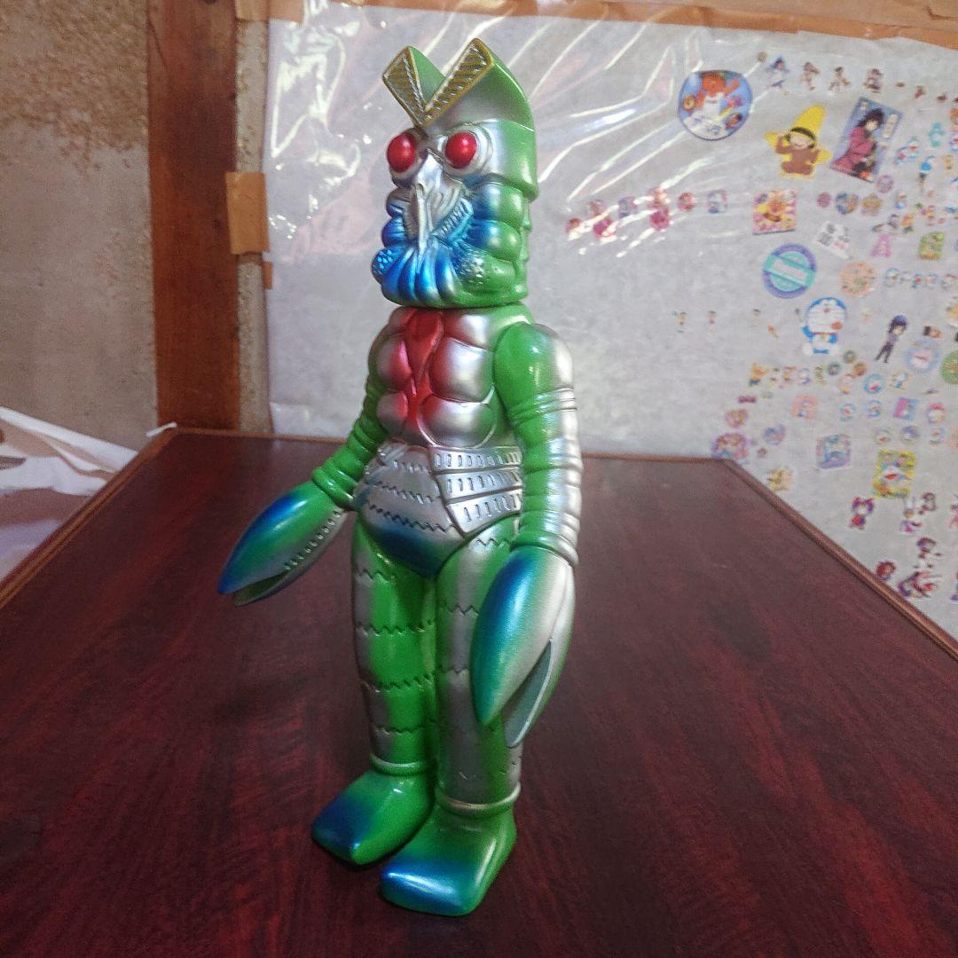 ブルマァク/ジャイアントバルタン星人 ソフビ