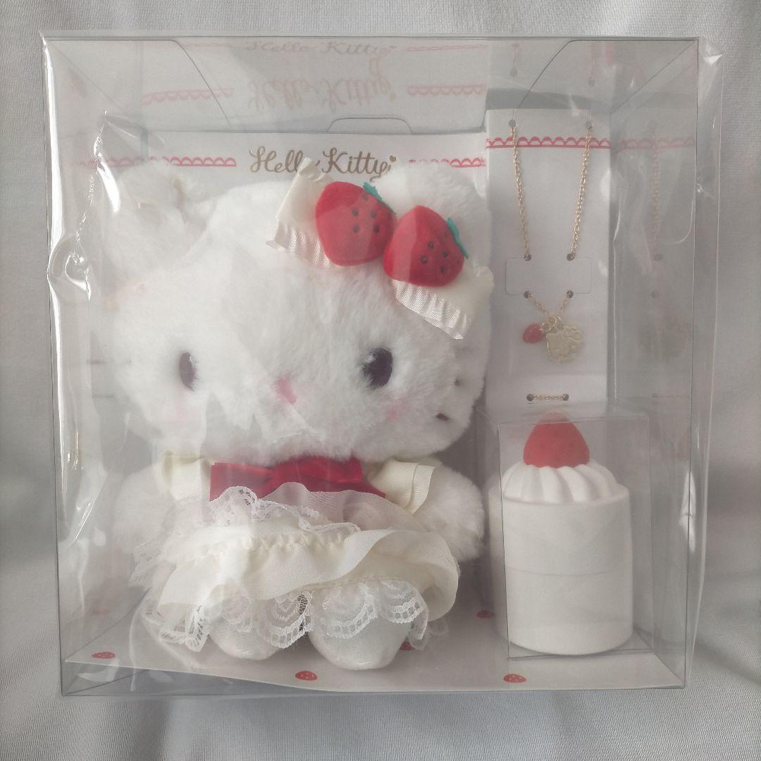 ハローキティ　ショートケーキデザイン ぬいぐるみ　未使用