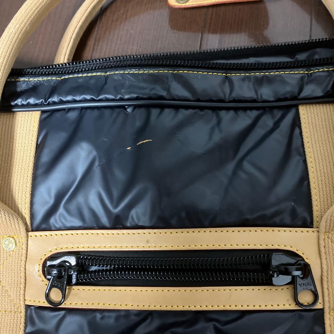 ボストンバッグ 黒とベージュ