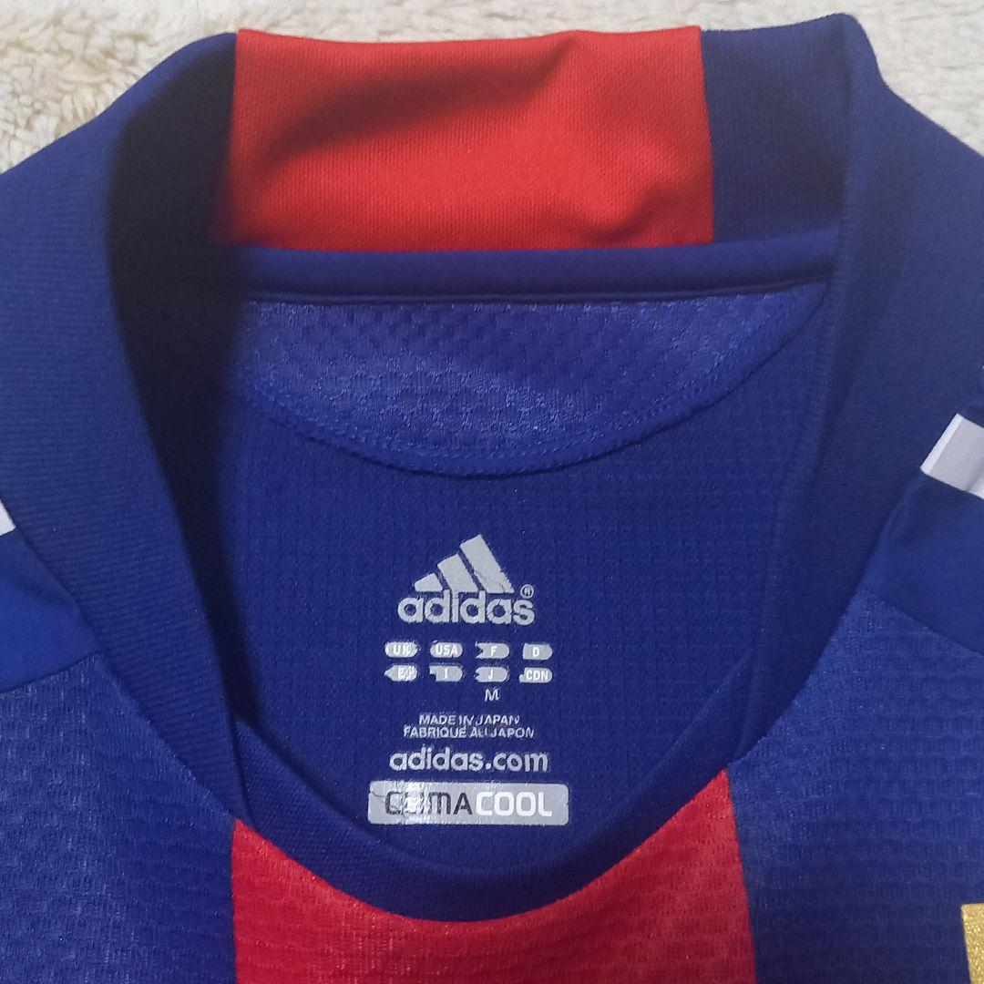 『長袖』内田篤人(うちだあつと・鹿島、シャルケ、ウニオンベルリン)