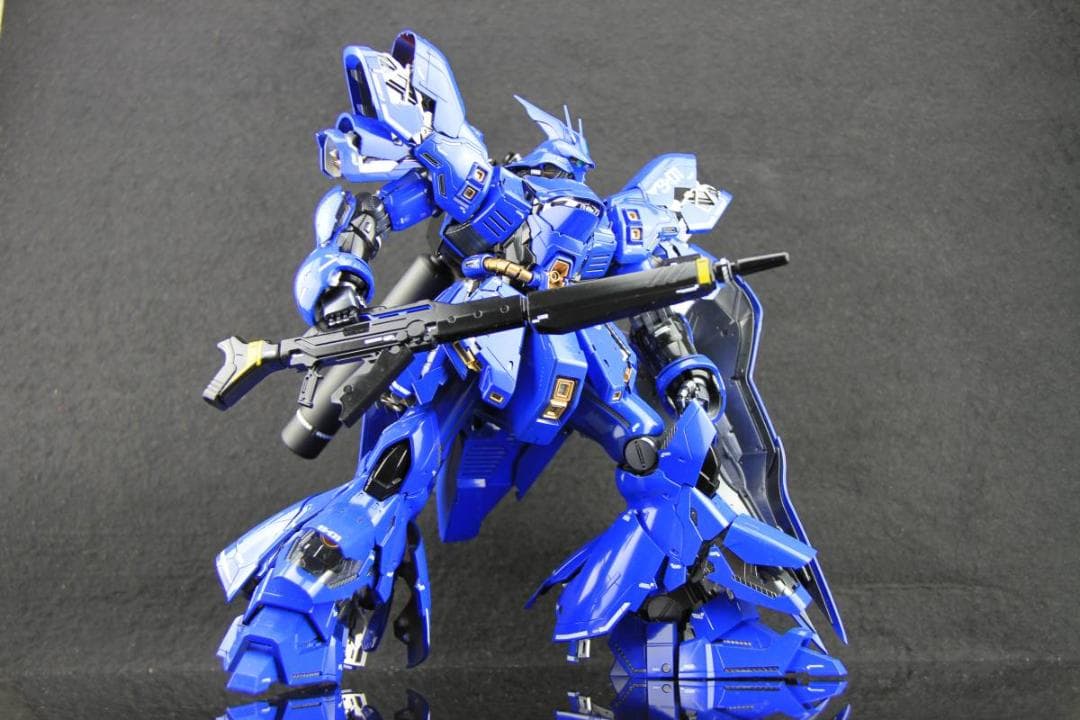 [塗装済完成品]MG 1/100MSN-04サザビーVer.Ka