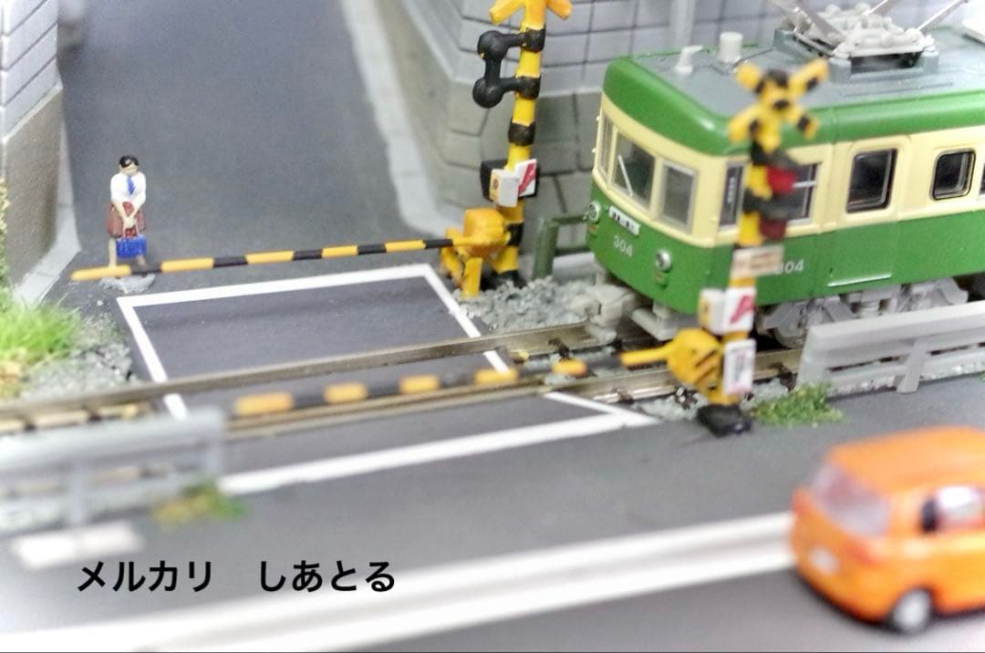 江ノ電 腰越3号踏切 鉄道ジオラマ展示台 Nゲージ 鉄コレ 鉄道模型 bトレ