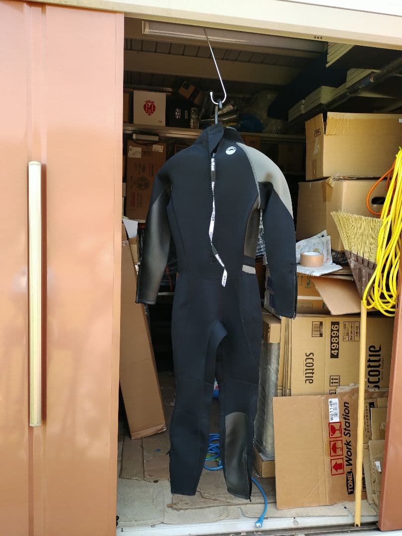 Hela i Waho フルスーツ ウェットスーツ 黒/グレー 2着セット