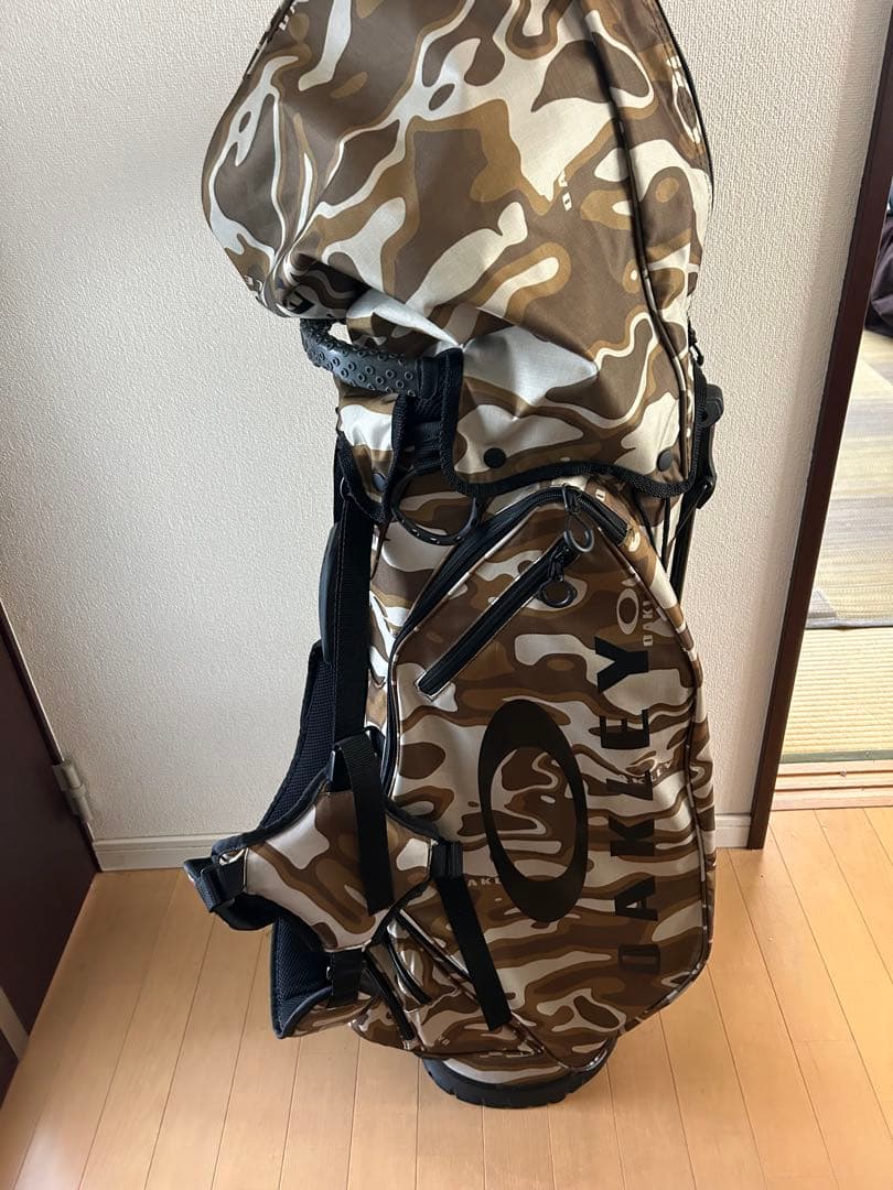 最終価格‼️オークリー OAKLEY 人気の迷彩　ゴルフ　キャディバッグ