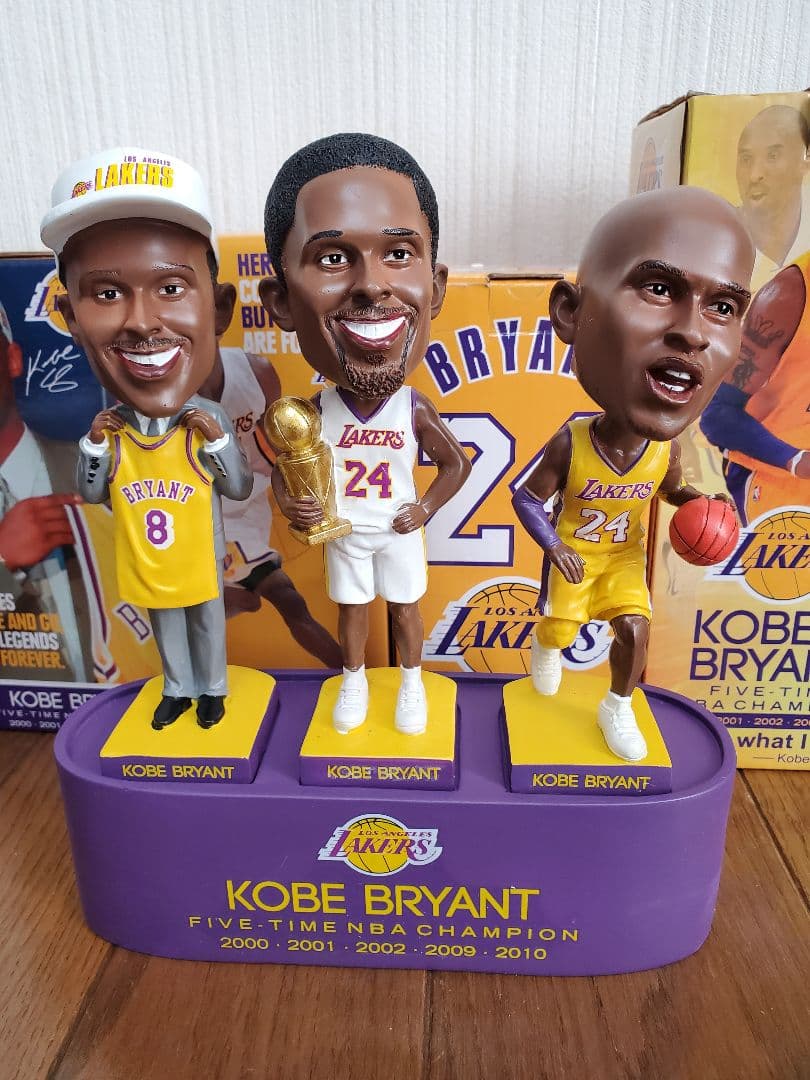 【超激レア】★コービー・ブライアント★ボブルヘッド(3体)台座付き☆会場配布品☆