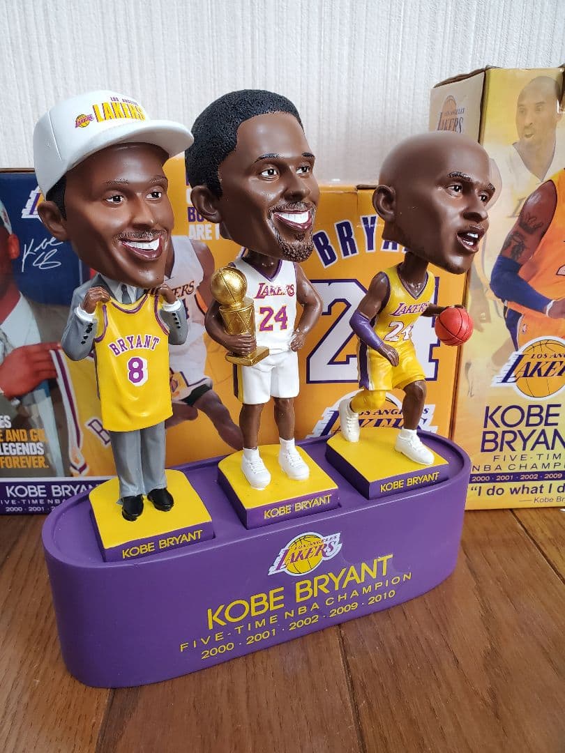 【超激レア】★コービー・ブライアント★ボブルヘッド(3体)台座付き☆会場配布品☆