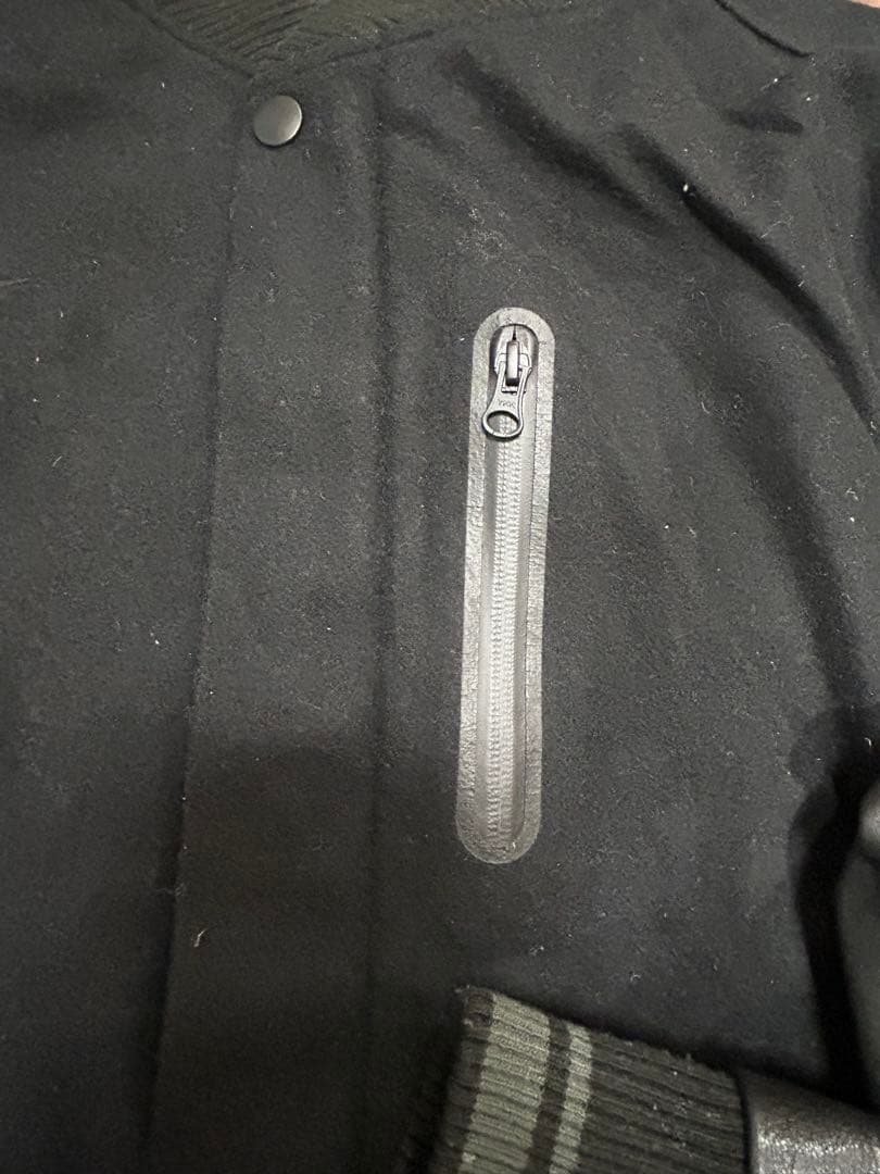 貴重❗️ブラジル代表　NIKE正規品・革ジャン（袖部分）・ブラック・Lサイズ