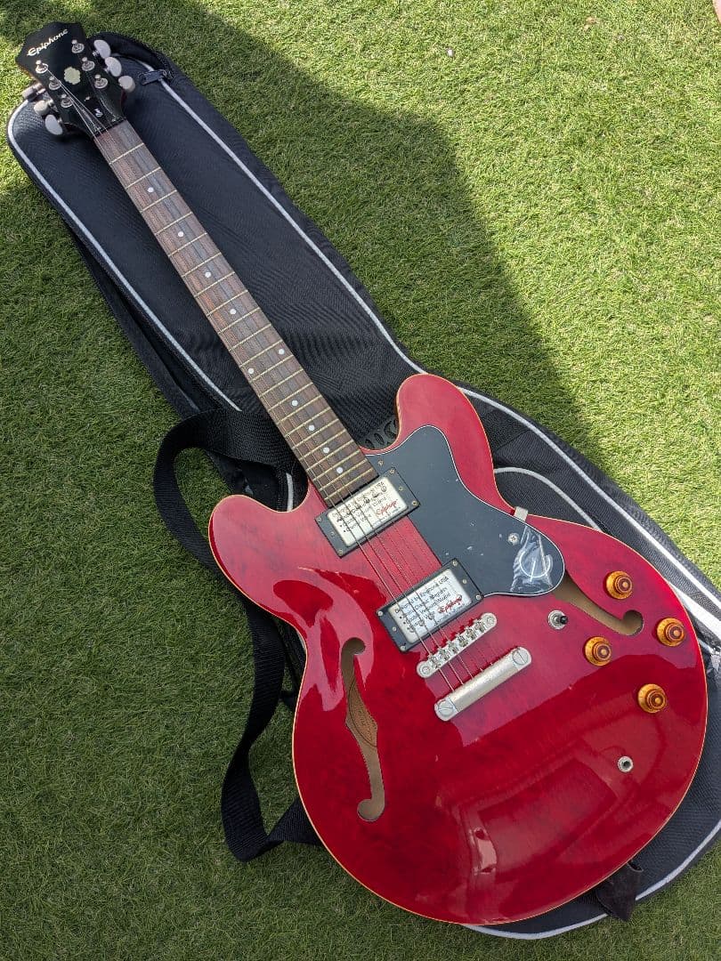 極美品 Epiphone dot CH ES-335タイプ ケース付 セミアコ