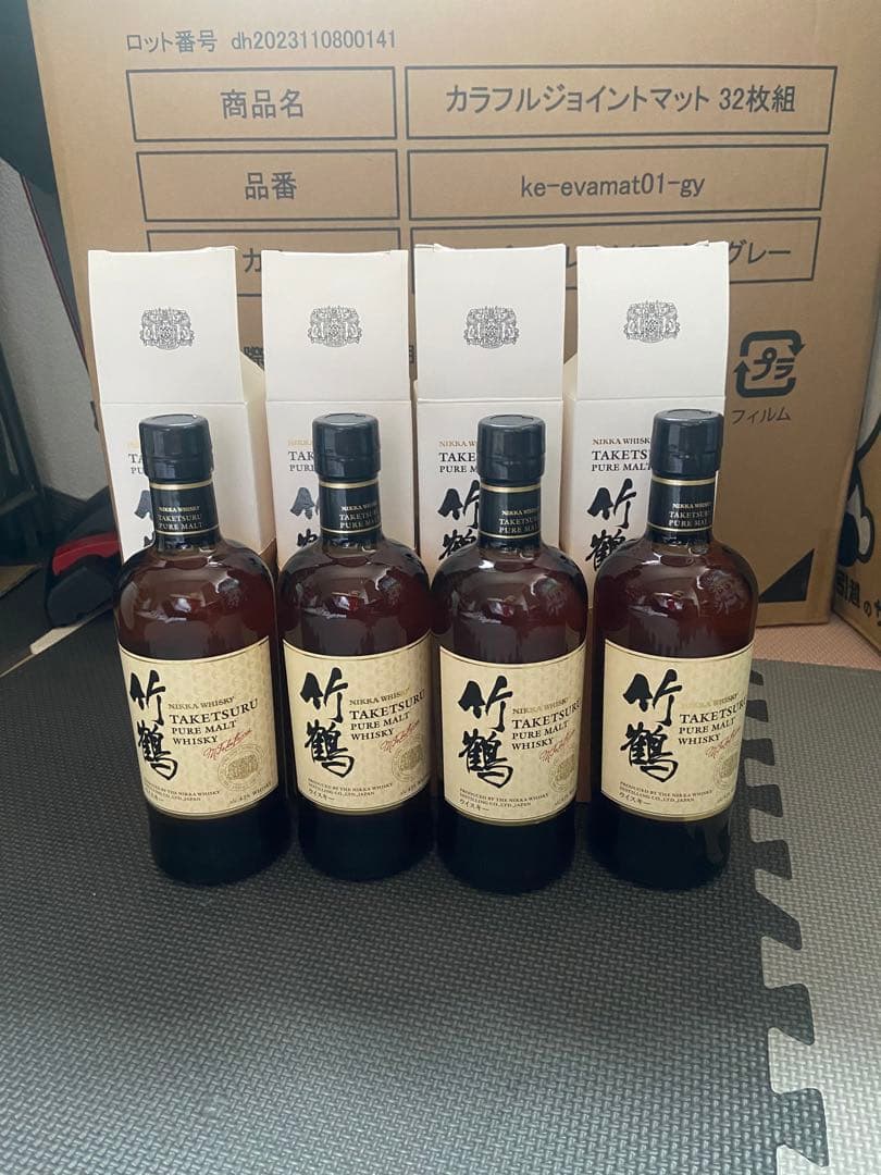 ウイスキー 竹鶴 ピュアモルト 700ml 逆輸入品　箱あり