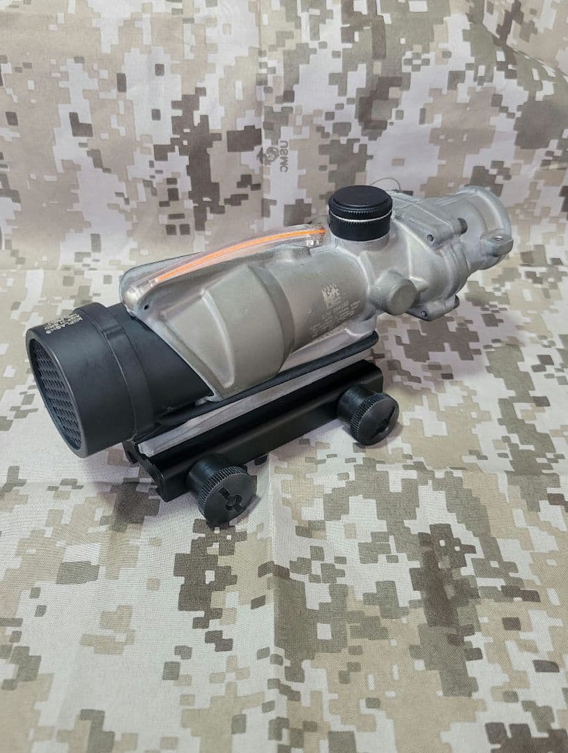 アストロファージ　実物 Trijicon TA31 ACOG 4×32