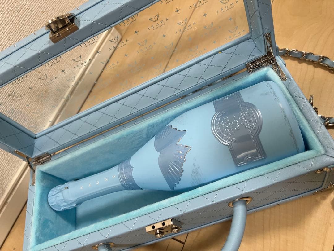 エンジェル ドゥミセック ブルー シャンパンボトル ケース付き