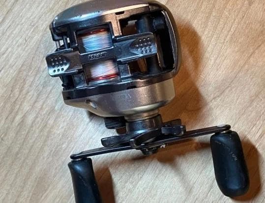 Shimano Scorpion DC7 ベイトリール 左ハンドル e162