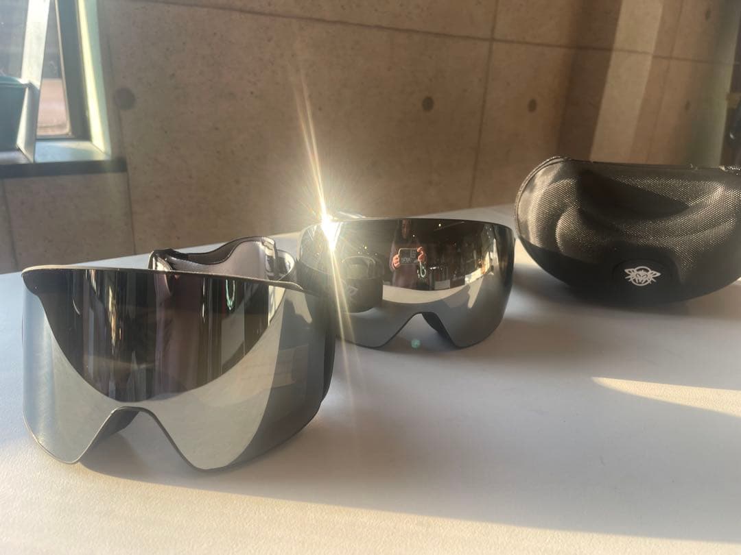 BLACKFLYS スノーゴーグル mirrorライトスモーク　マグネット式