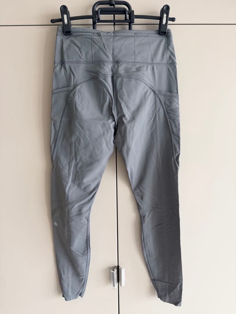 新品未使用　ルルレモン　ファーストフリー トレーニング ヨガレギンス　ポケット付