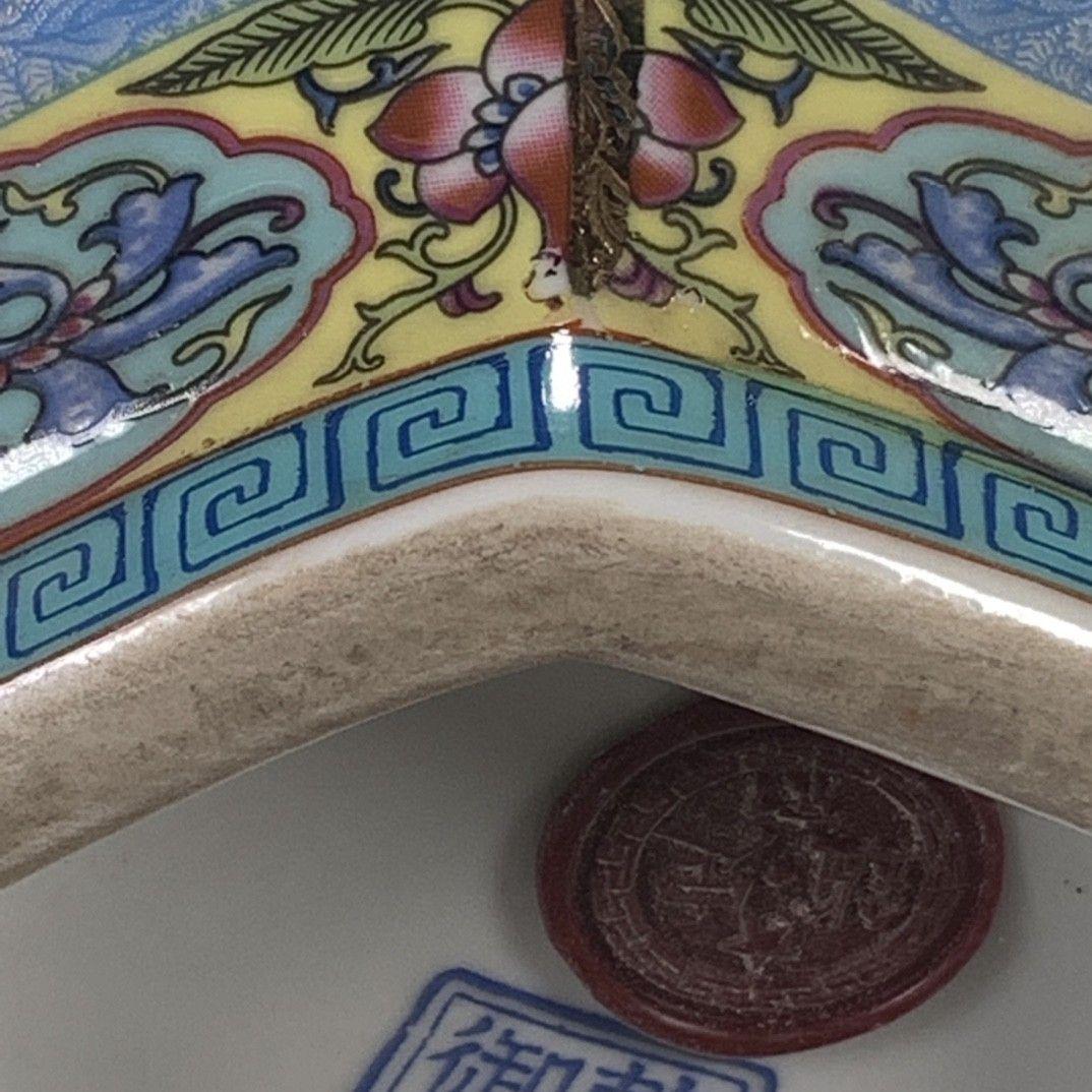 清代パステル蒔絵十二支六角尊瓶 景徳鎮 陶磁器 装飾品 現代工芸品美術品 置物