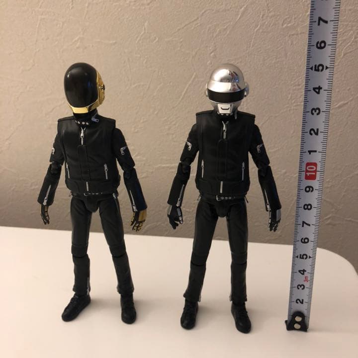ダフトパンクフィギュア 美品2体set