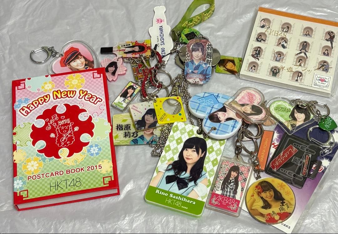 AKB48 グッズ まとめ トレカ ブロマイド SKE HKT 指原 宮脇