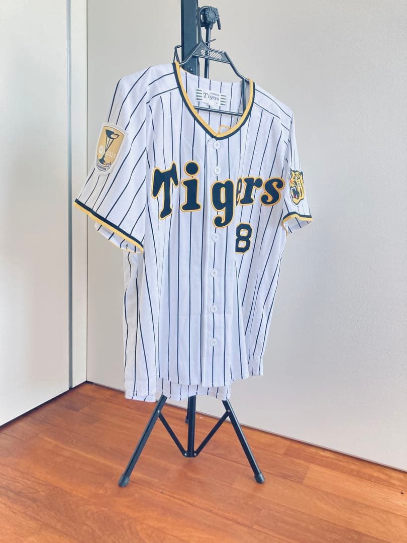 ミズノ　S 阪神タイガース　佐藤輝明　チャンピオンエンブレム付き　ユニフォーム