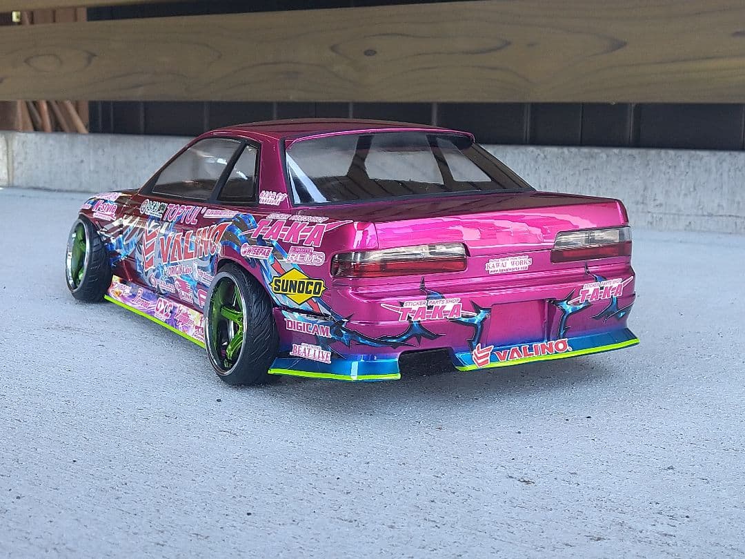 【在庫処分】アディクション　D-MAX　S13シルビア　塗装済新品ラジコンボディ