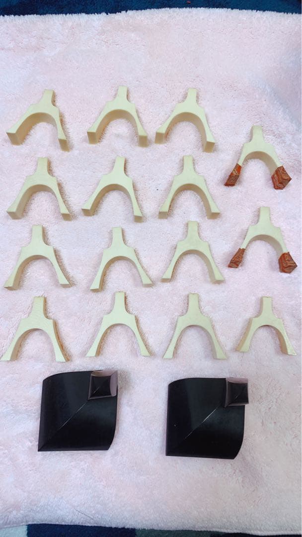 【お値下げ中】琴柱15個と猫足2個セット　天然素材