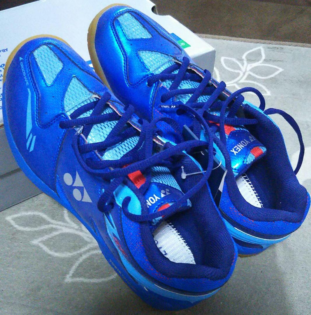 新品 YONEXバドミントン シューズ 25.5㎝