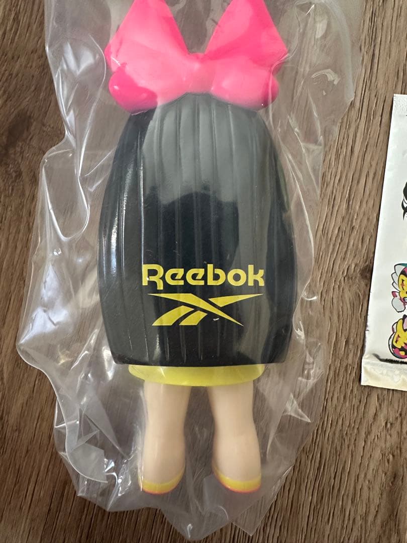 Reebok SNKRDUNK にぎるちゃんソフビ カード　ブラック　靴なし