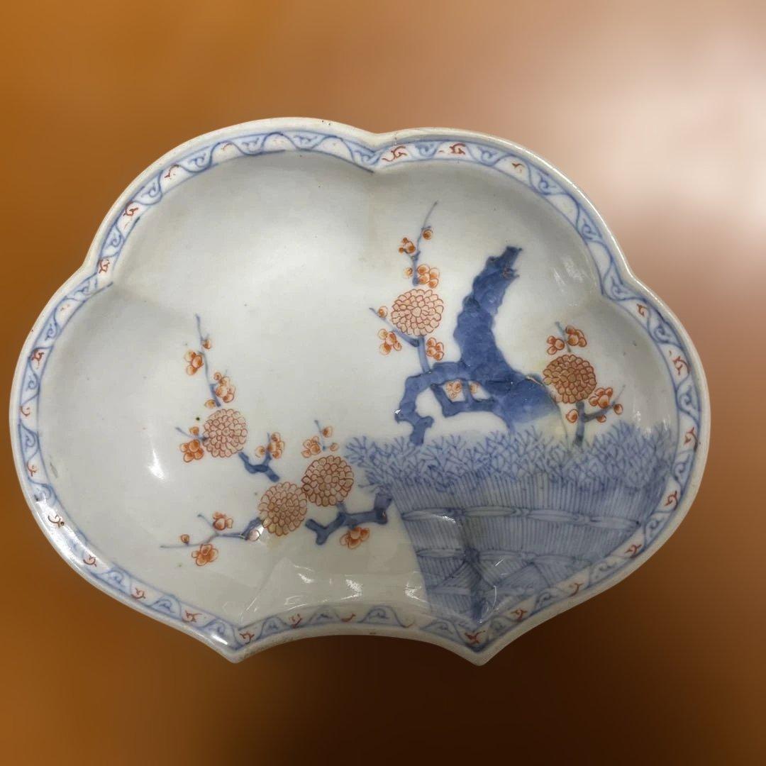 古伊万里の小皿　古い柿右衛門のサイン