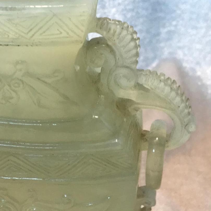 翡翠の香炉　唐草紋　遊環　蓋付