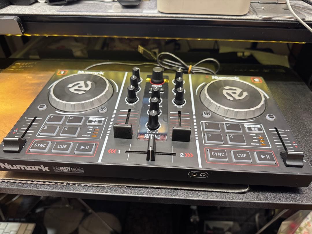 numark party mix （SeratoDJ Proでの動作確認済み）